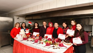 Çiğli'de Kadınlar İçin Yeni Meslek Fırsatları: Pastacılık Kursu Sertifikaları Verildi