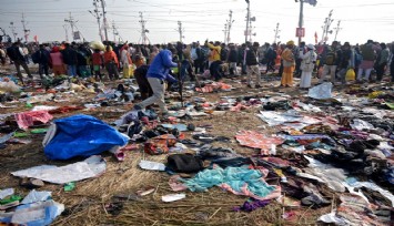Hindu festivalinde izdiham: 17 ölü