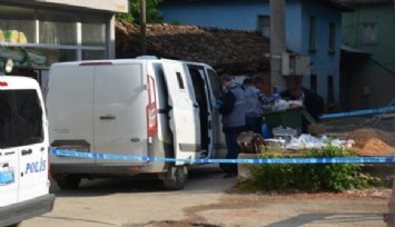 İzmir'de devlet bankasına soygun: Bankanın zırhlı aracı çalındı
