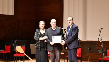 İzmir Kent Konseyi’nden Kente Değer Katanlar Ödülleri