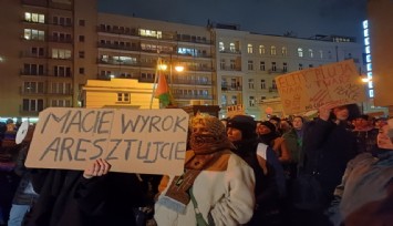 Polonya'da Netanyahu protestosu: Netanyahu'yu tutuklayın