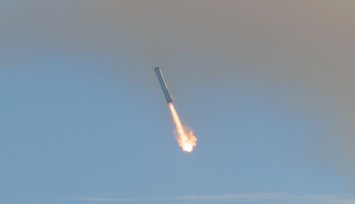 SpaceX’in Starship roketi fırlatıldıktan 8 dakika sonra parçalandı