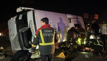 Uşak'ta feci kaza: Otomobil ile işçi servisi çarpıştı: 1'i ağır, 28 yaralı
