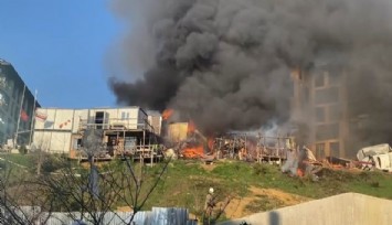 İstanbul’da işçilerin kaldığı konteynerlerde yangın: Bölgeye çok sayıda itfaiye ekibi gönderildi