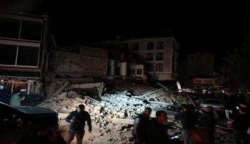 Balıkesir’de art arda depremler: Yıkılan binalar var