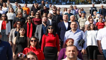 Bucalı miniklerden duygu dolu kutlama