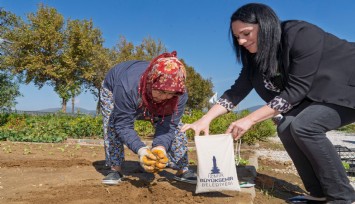 Büyükşehir’den çiftçiye toprak analizi eğitimi