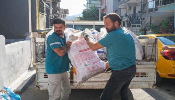 Gaziemir Belediyesi’nden yurttaşlara yakacak odun desteği