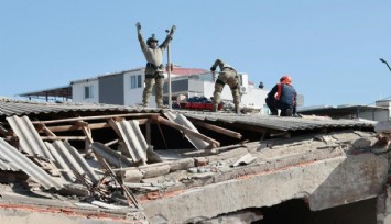 İzmir’de 6.6 büyüklüğünde deprem tatbikatı: Gerçeğini aratmadı