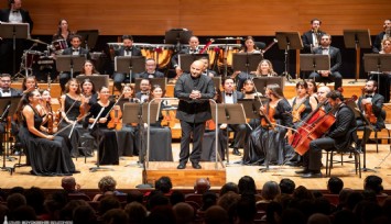İzmir'de Cumhuriyet Bayramı'na özel muhteşem konser