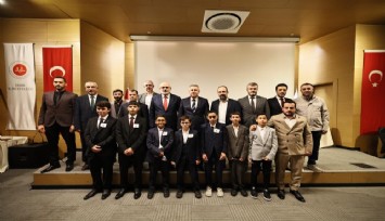 Kur'an-ı Kerim'i güzel okuma yarışmasının Türkiye finali İzmir'de yapıldı