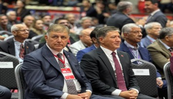 Tugay'dan kongre mesajı: 'Çağatay'ı yakından tanıdığımız için ayrı bir heyecan yaşıyoruz, şölen yaşıyoruz'