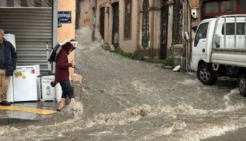 AFAD'tan sarı kodlu uyarı: İzmir'i fırtına vuracak