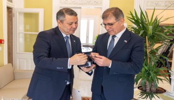 Başkan Tugay Kazakistan heyetini ağırladı