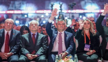 CHP, yönetim kadrosunu genişletiyor: PM üye sayısı 80'e çıkıyor, MYK sayısı azalıyor