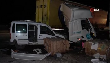 Edirne'de 2 tır 3 otomoobil birbirine girdi: O anlar kamerada