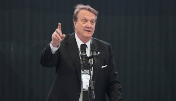 Eski Beşiktaş Başkanı Arat kulüpten ihraç edildi