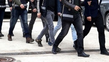 İzmir'de uyuşturucu tacirleri suçüstü yakalandı: 3 tutuklama