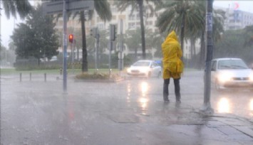İzmir'de yağışlarla başlayan hafta gök gürültülü sağanakla devam edecek