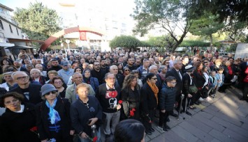 Karşıyaka tek yürek oldu, Ata’ya selam durdu