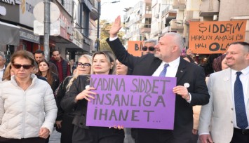 Menemen, kadına şiddete karşı tek ses oldu