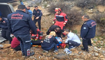 Muğla'da yolcu otobüsü devrildi: 13 kişi yaralandı