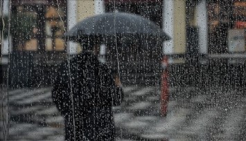 O gün şemsiyesiz çıkmayın: İzmir'e yağmur geliyor
