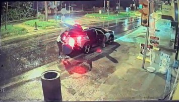 Tire’de ilginç hırsızlık girişimi: Varili çaldı, sığmayınca vazgeçti