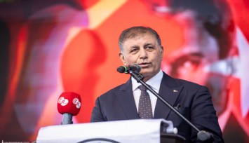 Tugay'dan 10 Kasım mesajı: Ata’mızın izinden hiç ayrılmayan İzmir, çağdaşlık meşalesini hep taşıyacak