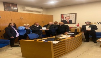 AK Parti İzmir’de üye seferberliği başlattı: Hedef 40 bin 950 üye