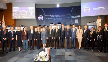 Akdeniz iş dünyası MEDSPARC Zirvesi’nde buluştu: Üçüz dönüşümün yol haritası İzmir’de çizildi