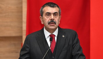 Bakan Tekin: 'İzmir'in okullarında sabun var çeşmelerden su akmıyor'