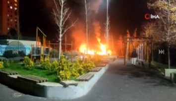 Beylikdüzü’nde çocuk parkı alev alev yandı