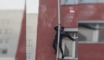 İstanbul'da çatı yangını: Can havliyle su borusuna tutundu, 3. kattan düştü