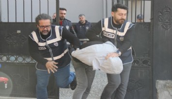 İzmir'de çocuklarının boğazına bıçak dayamıştı: Cani babaya tahliye