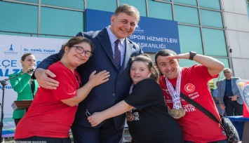 İzmir’in Şampiyonları: Engelli sporculardan tarihi başarılar