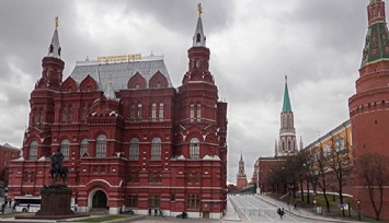 Kremlin: 'Putin, ABD’nin bazı Ukrayna önerilerini kabul etti ve görüşmelere devam etmeye hazır'