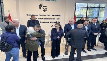 Özgür Özel, Gülşah Durbay için Manisa’da taziyeleri kabul etti