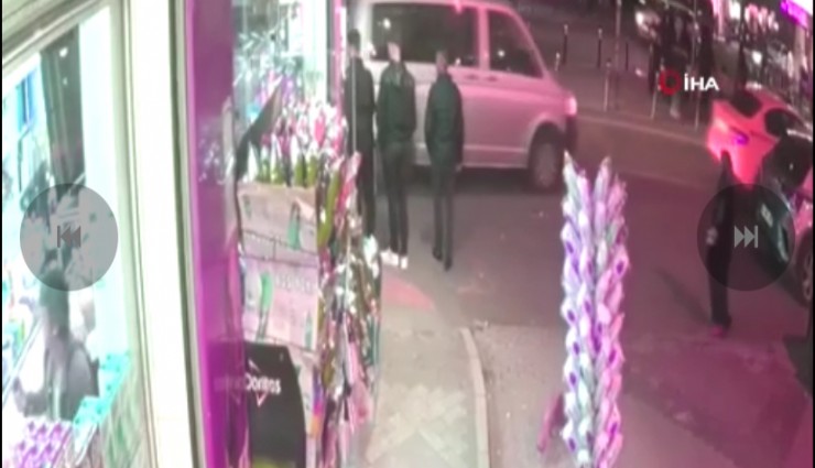 Polisten kaçarken yaşlı kadını ezdiler: Olay anı kamerada