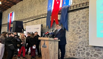 Başkan Tugay Afet Çalıştayı'nda konuştu: İzmir'in deprem master planını güncelleyeceğiz