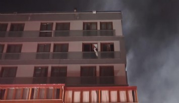 Denizli’de yangın dehşeti: 7 katlı rezidansta mahsur kalanlar kurtarılıyor