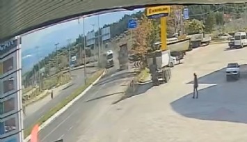 Denizli tır faciası: İki tır kafa kafaya çarpıştı, o anlar kameraya yansıdı