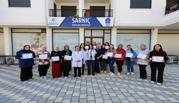 Gaziemir’de anne adayları Gebe Okulu ile doğuma hazırlanıyor
