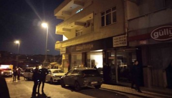 İstanbul'da toprak kayması nedeniyle 2 bina boşaltıldı
