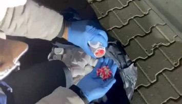 İzmir'de zehir tacirlerine operasyon: 11 bin adet uyuşturucu hap ele geçirildi