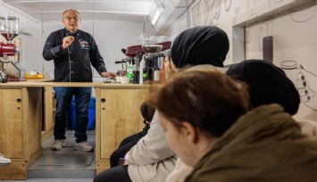 Konak’ta mobil barista eğitimleri başladı