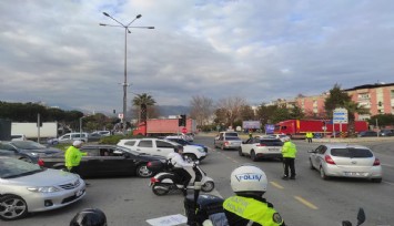 Otoyoldaki çalışma nedeniyle trafik durma noktasına geldi