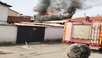 Akhisar'da ev yandı, bir çocuk hayatını kaybetti