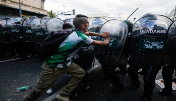 Arjantin’de 'kemer sıkma' politikasına protesto