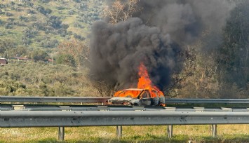 Aydın'da otoyolda yanan araç kül oldu